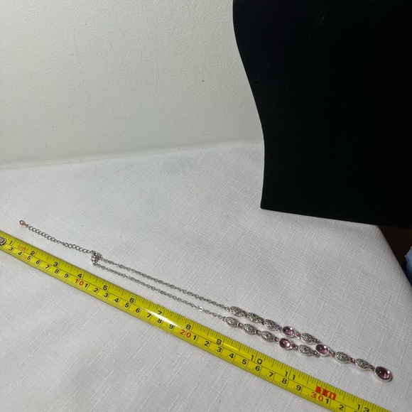 Vintage-look Silver and Pink/Purple Necklace. Silver tone. Costume jewelry - Picture 3 of 4